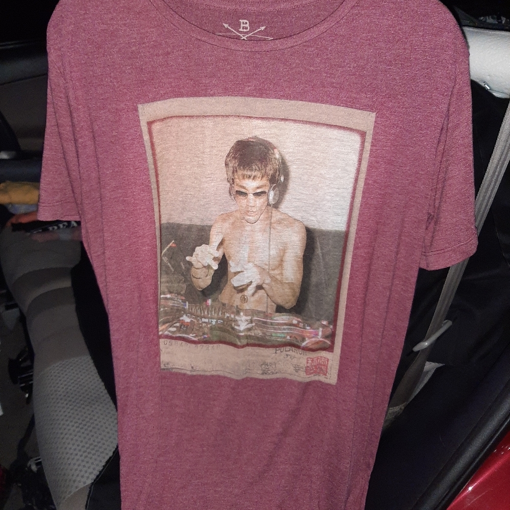 Stylish Bruce Lee t-shirt, like new